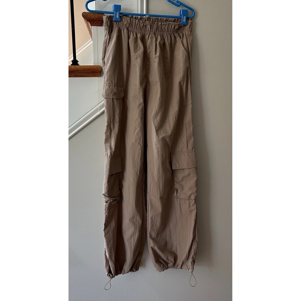 Love Tree Nylon Parachute Pants Size Medium Beige Cargo Pockets Lightweight